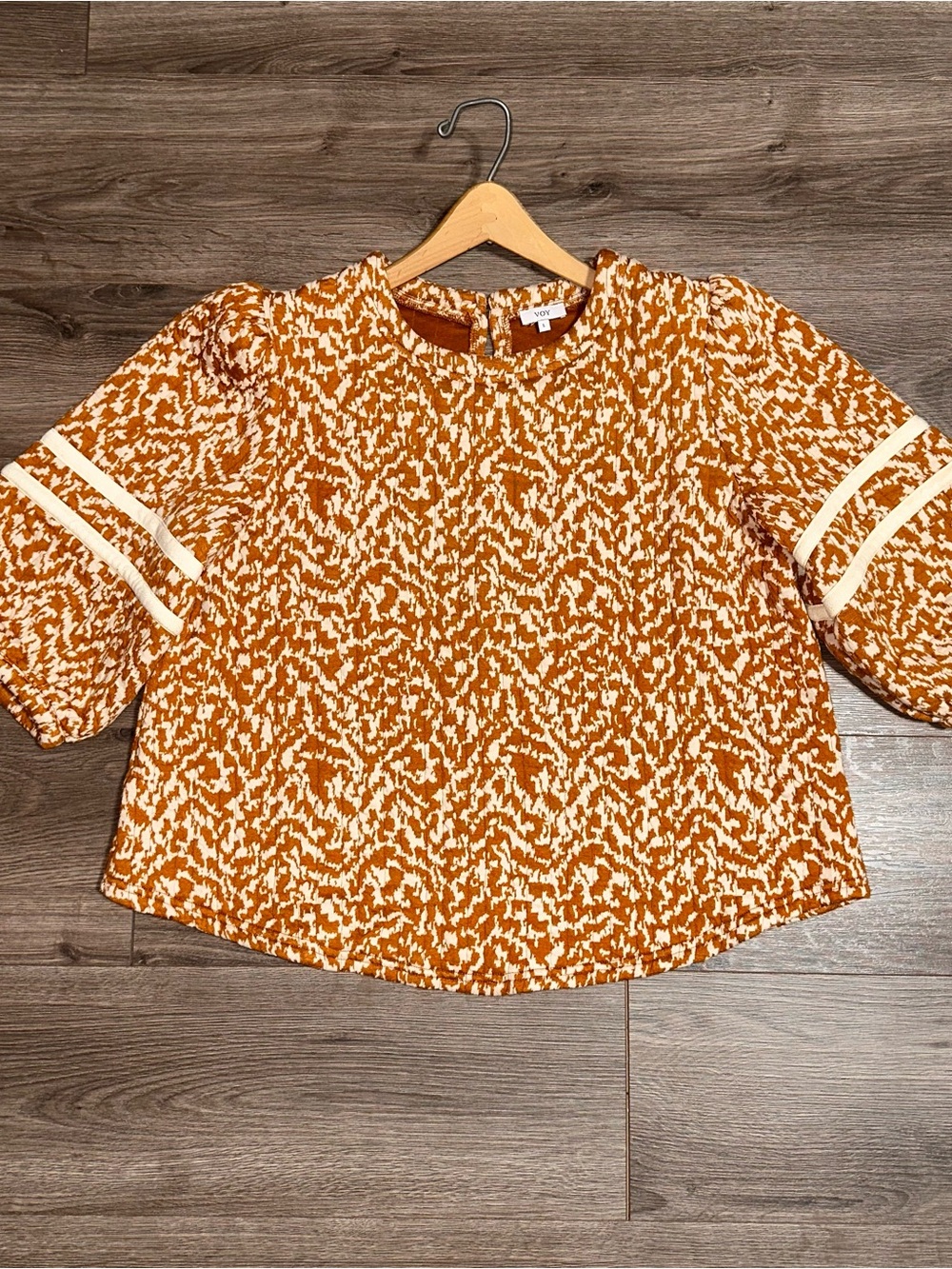 Voy Puffed Sleeve Top | Animal Print |Patterned |